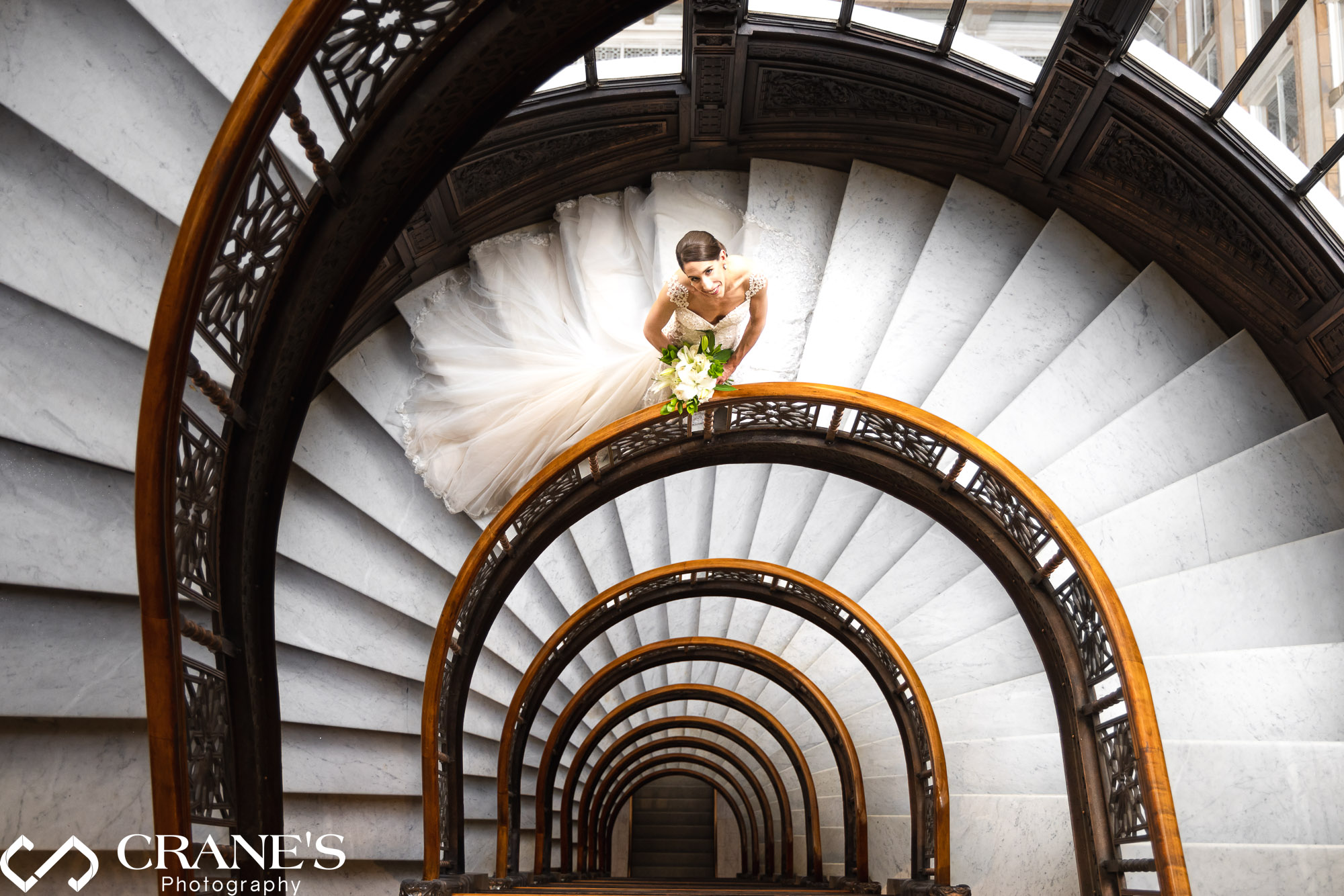 Bridal photo at the Oriel Staircase at The Rookery Chicago.