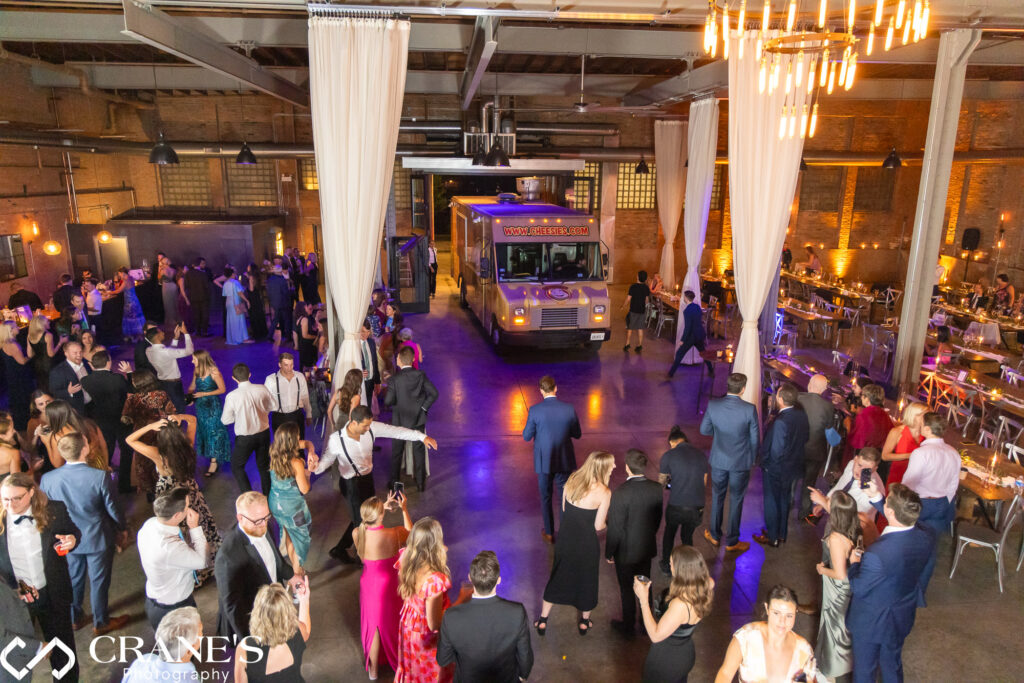 A food truck, providing late-night snacks to your wedding guests can add a memorable twist to the reception at Fairlie!
